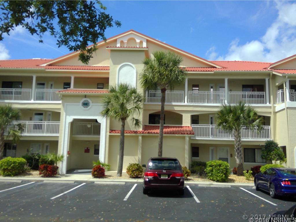 442 Bouchelle Dr. #104, New Smyrna Beach, FL 32169
