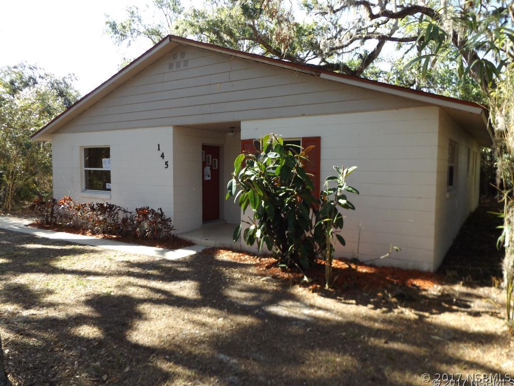 145 Oak Ridge Ave., Edgewater, FL 32132