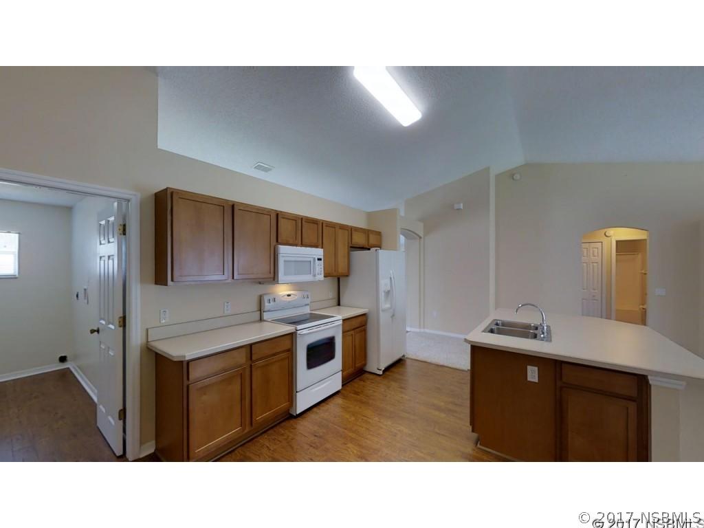 1811 Lime Tree Dr., Edgewater, FL 32132