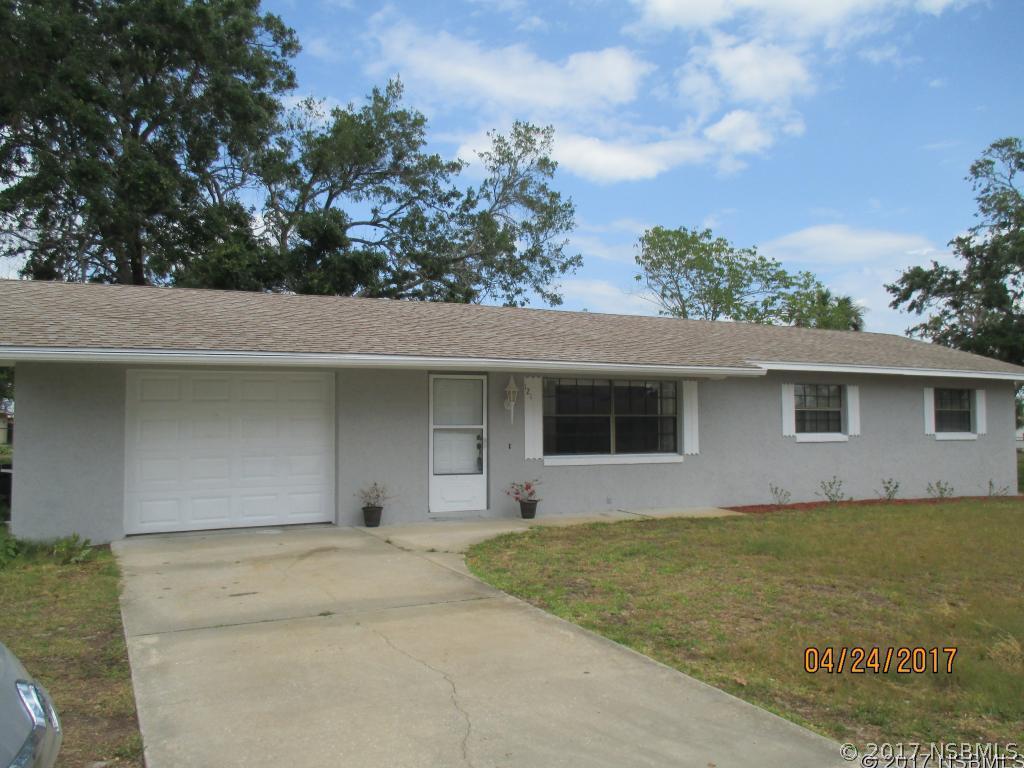 121 Pelican Pl., Edgewater, FL 32141