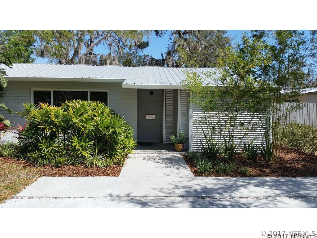 1313 Palmetto St., New Smyrna Beach, FL 32168