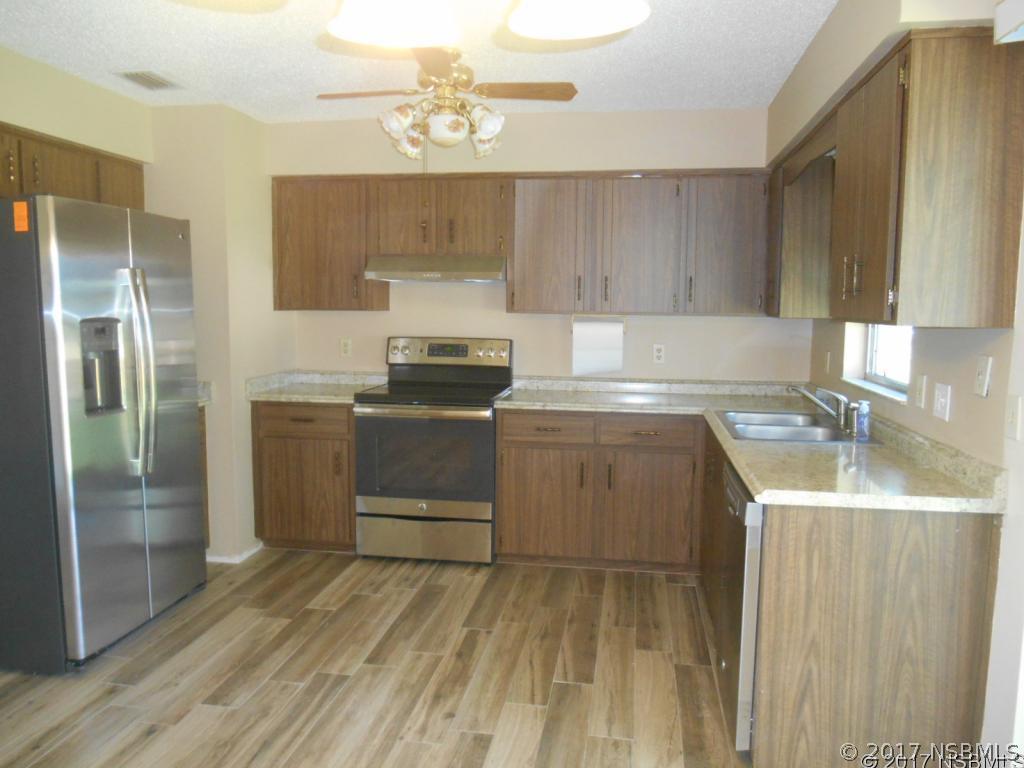 418 Wildwood Dr., Edgewater, FL 32132