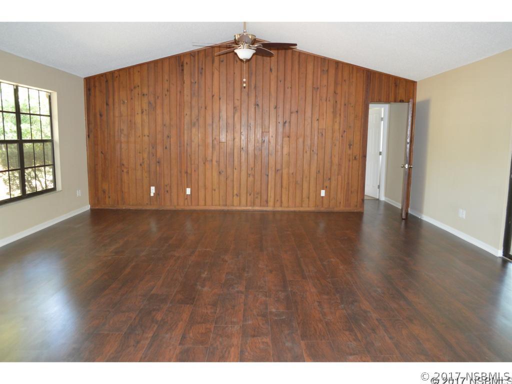 315 Oliver Dr., New Smyrna Beach, FL 32168
