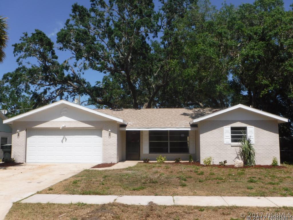 1429 Edgewater Rd., Daytona Beach, FL 32114