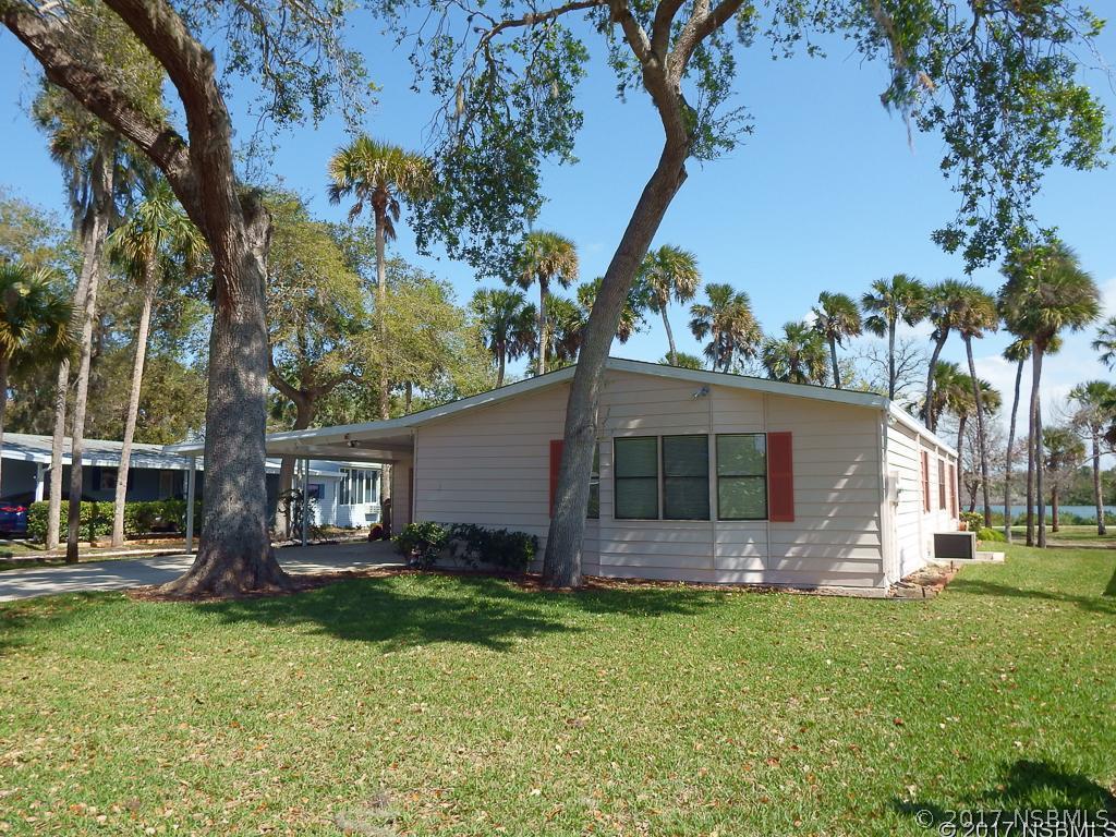 329 Schooner Ave., Edgewater, FL 32141
