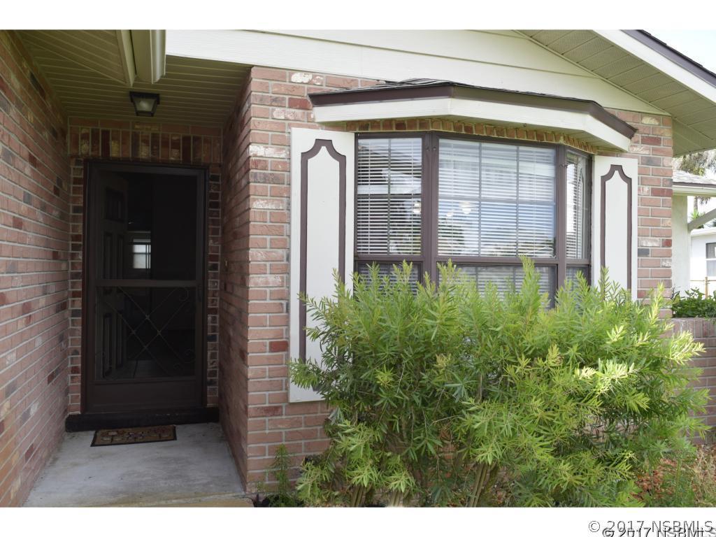 330 Shangri Lane Cir., Edgewater, FL 32132