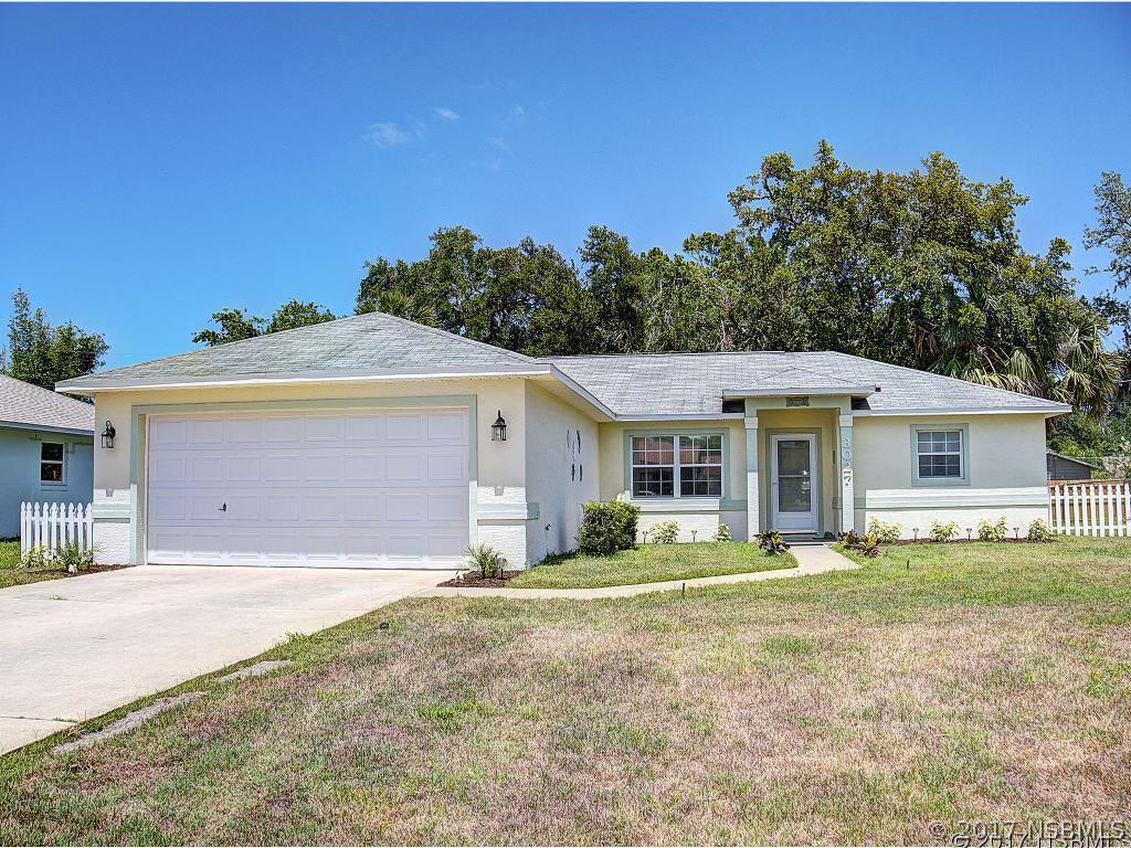3027 Pine Tree Dr., Edgewater, FL 32141