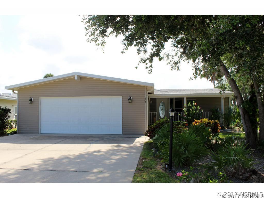 458 Sioux Blvd., Oak Hill, FL 32759