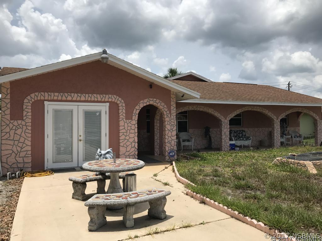 1816 Coco Palm Dr., Edgewater, FL 32132
