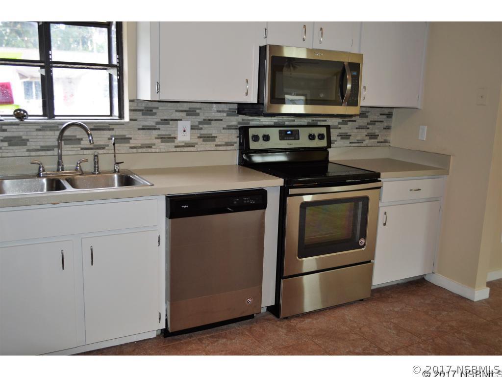 2221 Needle Palm Dr., Edgewater, FL 32141