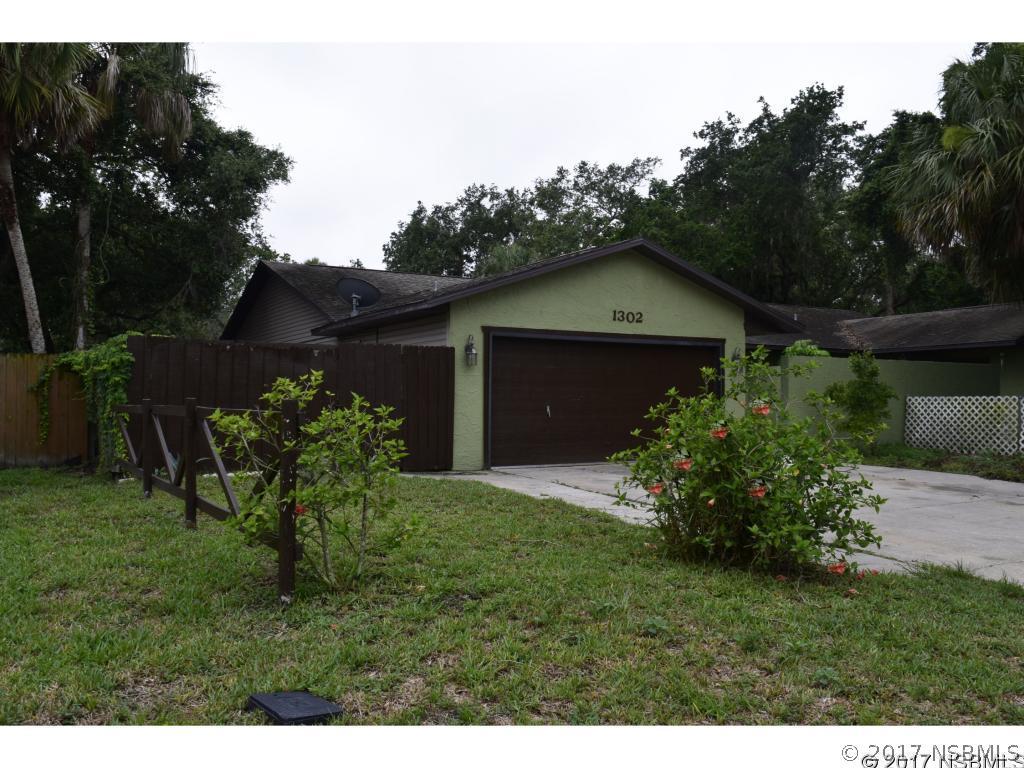 1302 Bond St., Edgewater, FL 32132