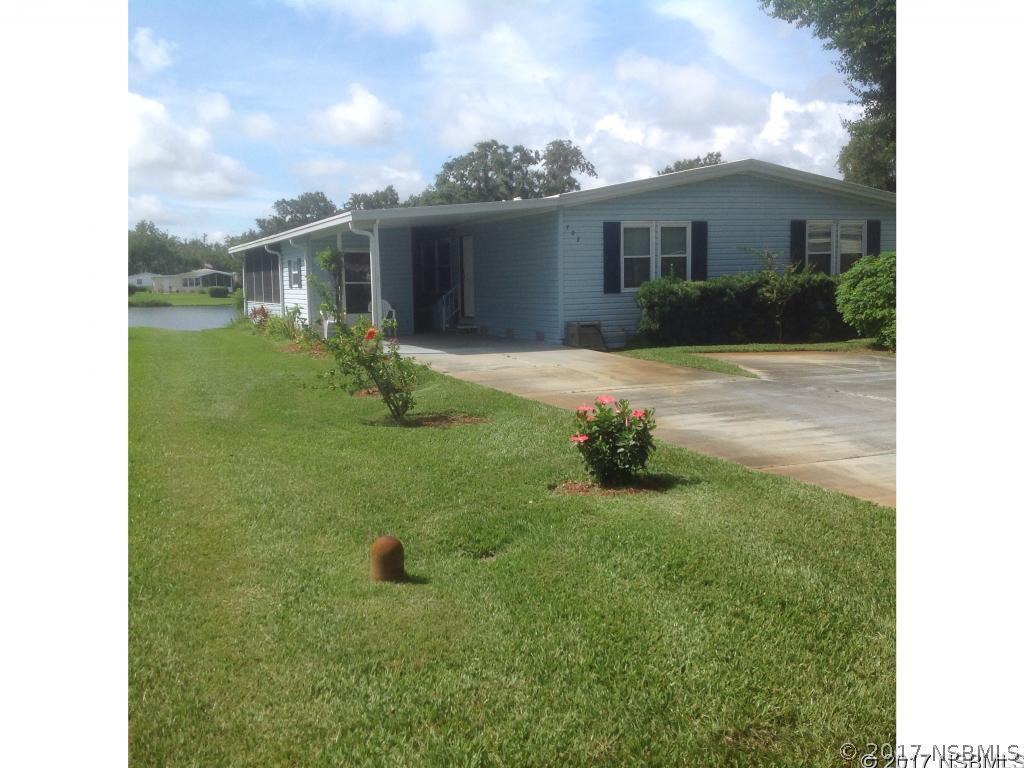 702 Charter Ln., Edgewater, FL 32141