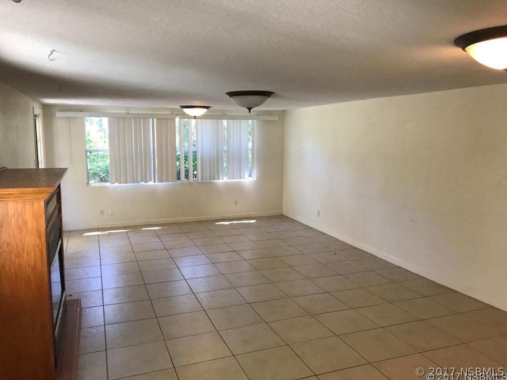 1406 Palmetto St., New Smyrna Beach, FL 32168