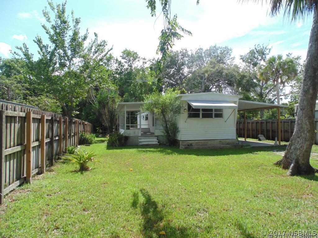 4646 Nellie St., Edgewater, FL 32141