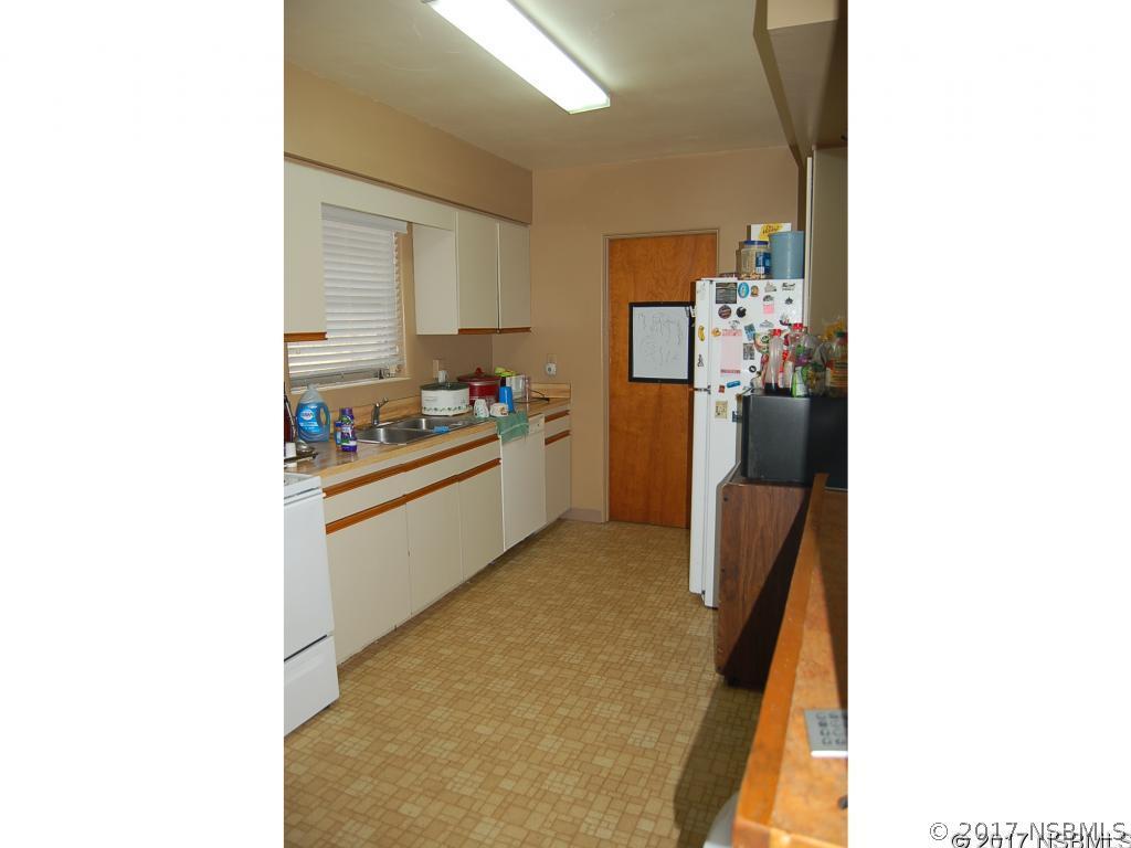 1416 Live Oak St., New Smyrna Beach, FL 32168