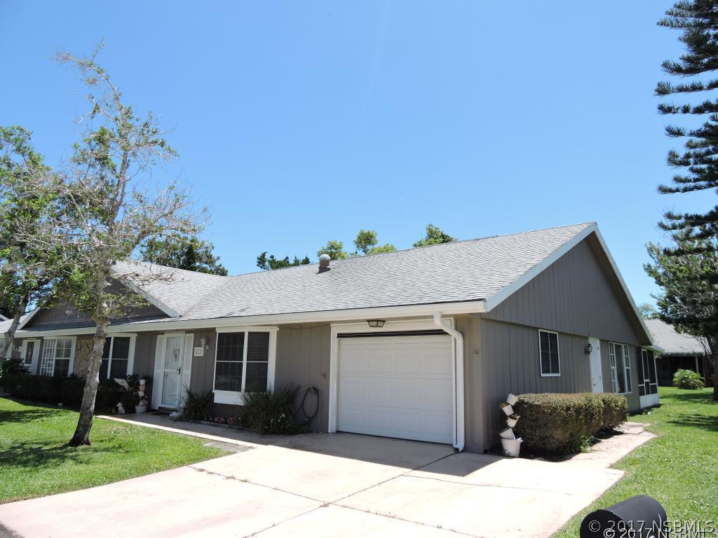 17 Bogey Cir., New Smyrna Beach, FL 32168