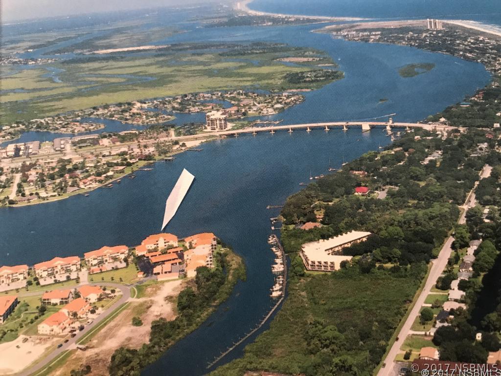 438 Bouchelle Dr. #303, New Smyrna Beach, FL 32169