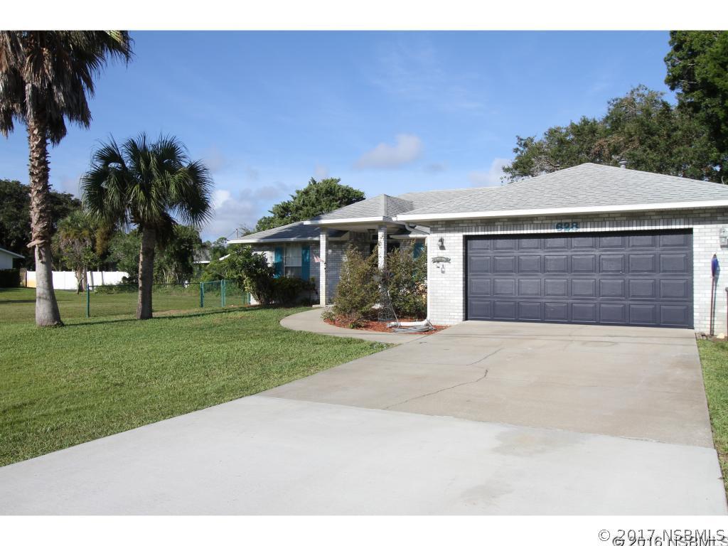 628 S Pine St., New Smyrna Beach, FL 32169