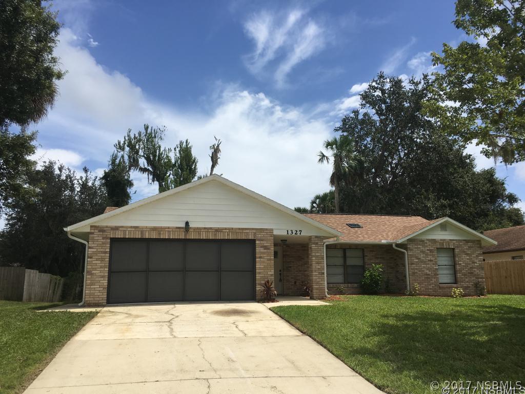 1327 Sabal Palm Dr., Edgewater, FL 32132