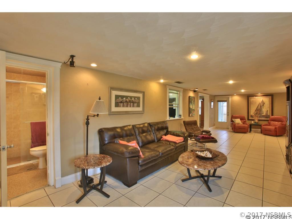 2211 Saxon Dr., New Smyrna Beach, FL 32169