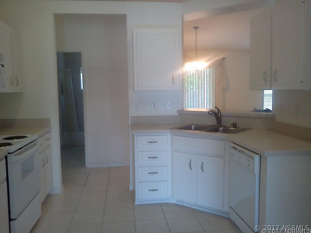 1427 Victory Palm Dr., Edgewater, FL 32132