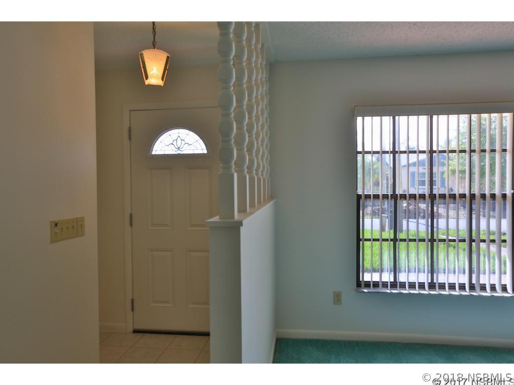 3 Laughing Gull Ln., Edgewater, FL 32141