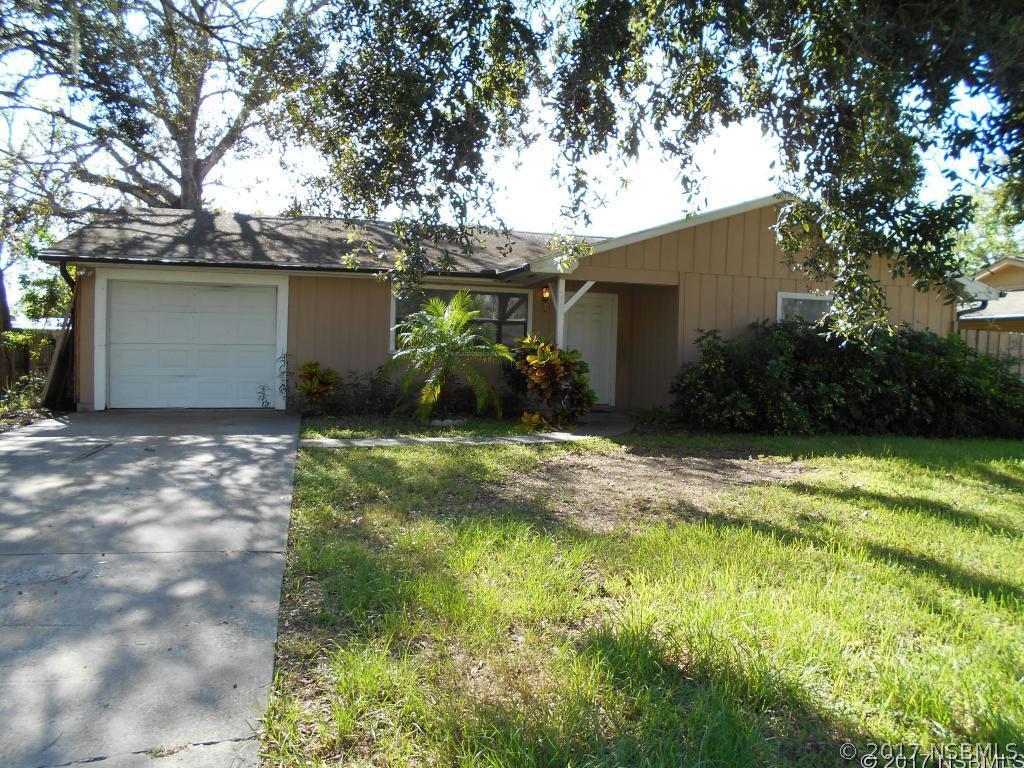 704 Grove Ave., Holly Hill, FL 32117