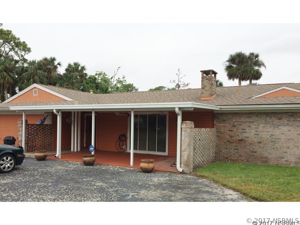 25 Fairway Cir., New Smyrna Beach, FL 32168