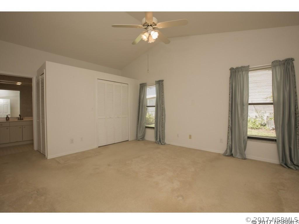 208 Meadow Lake Dr., Edgewater, FL 32141