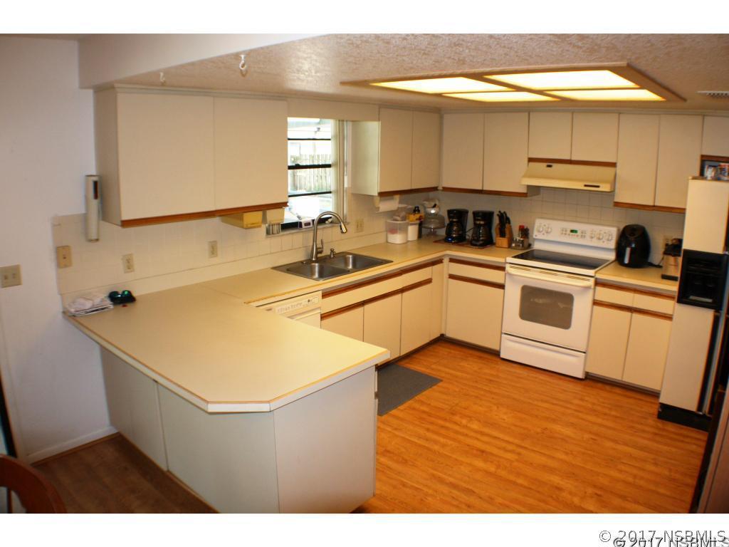 2809 Willow Oak Dr., Edgewater, FL 32141