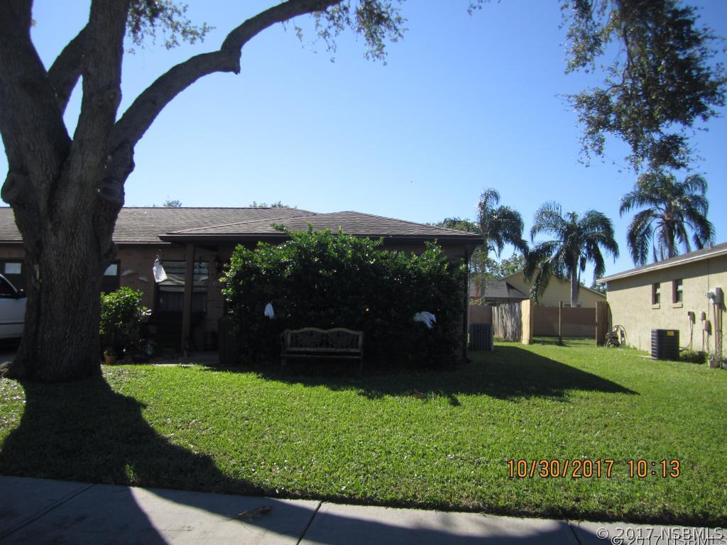 418 Falcon Ave., Edgewater, FL 32141