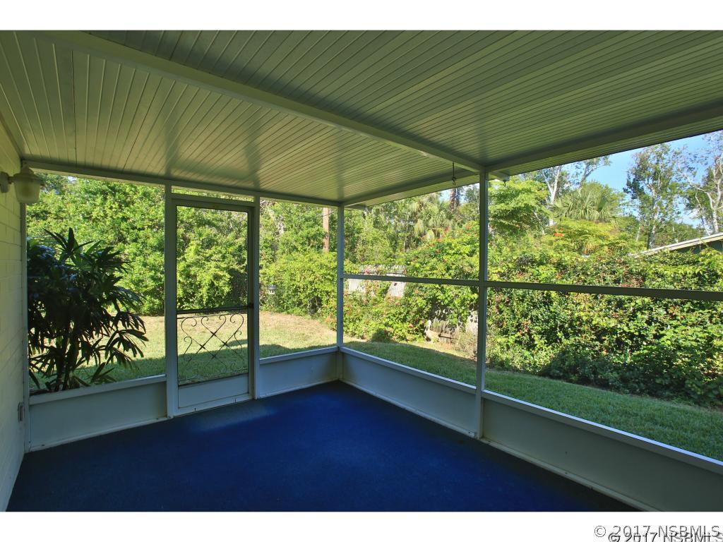 7 Silver Cir., Edgewater, FL 32141