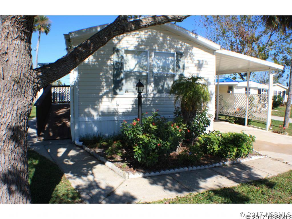 123 Cedar St., Edgewater, FL 32141