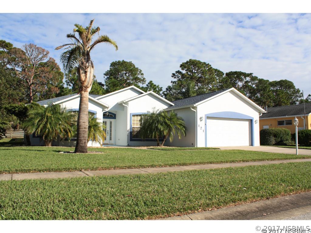 121 San Remo Dr., Edgewater, FL 32141