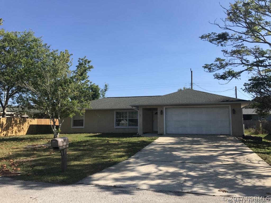 1703 Dayton St., Edgewater, FL 32132