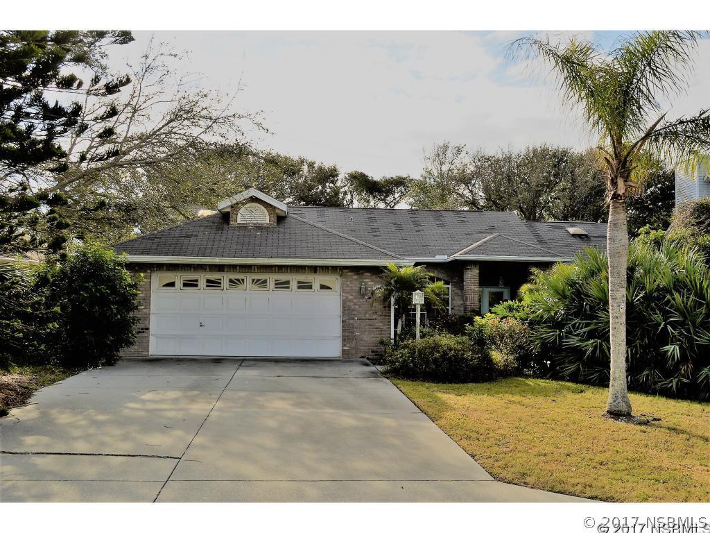 815 E 7th Ave., New Smyrna Beach, FL 32169