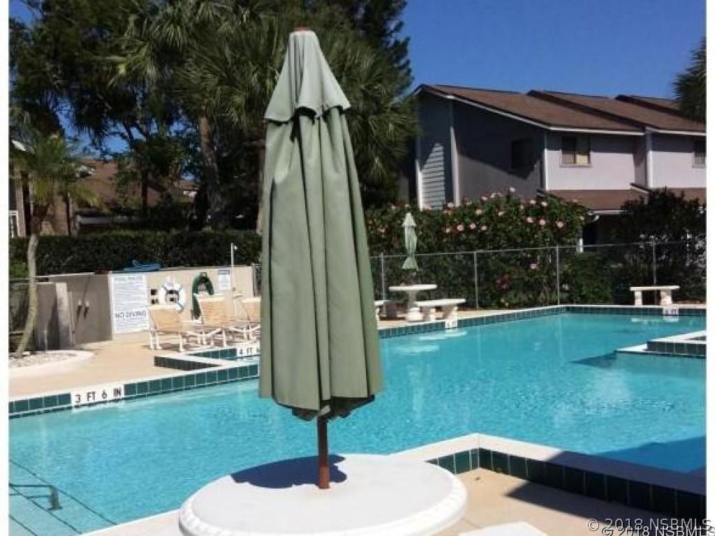 132 Lagoon Ct., New Smyrna Beach, FL 32169