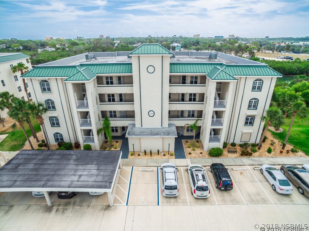 426 Bouchelle Dr. #201, New Smyrna Beach, FL 32169