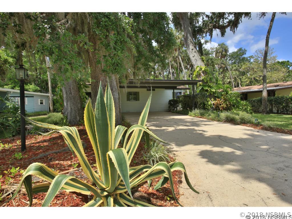 604 Navigators Way, Edgewater, FL 32141