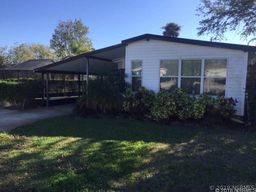 180 Red Bass Ln., Edgewater, FL 32141