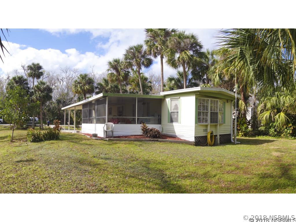 1351 Elizabeth St., New Smyrna Beach, FL 32168
