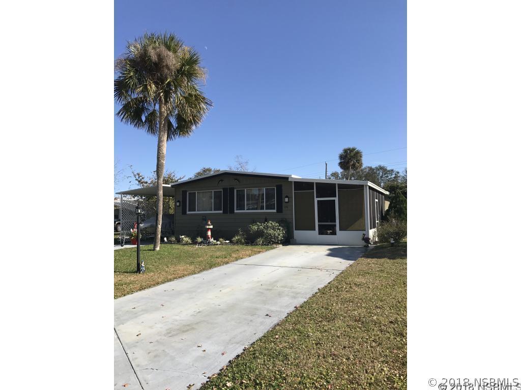 124 Cedar St., Edgewater, FL 32141