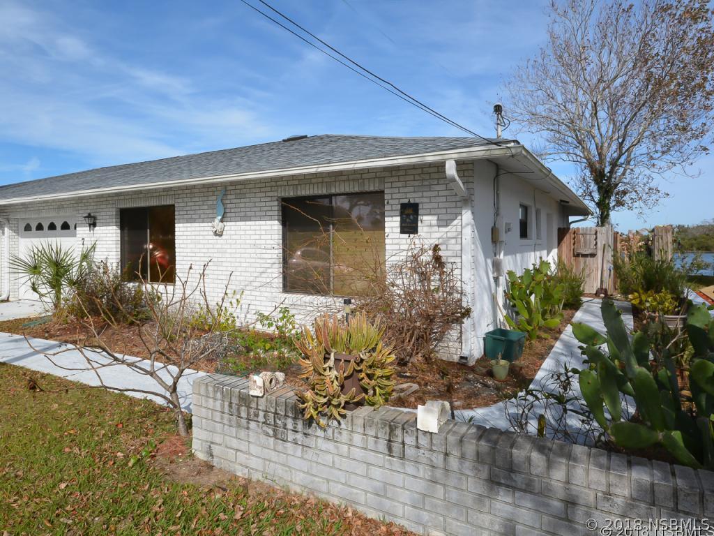 7 Pelican Ln., Edgewater, FL 32141