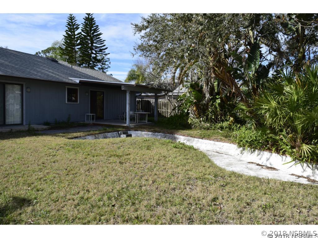 2807 Yule Tree Dr., Edgewater, FL 32141
