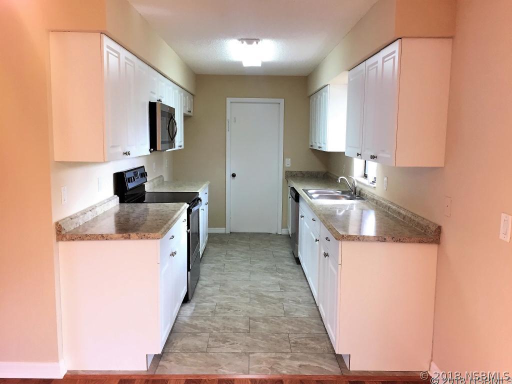2624 Unity Tree Dr., Edgewater, FL 32141