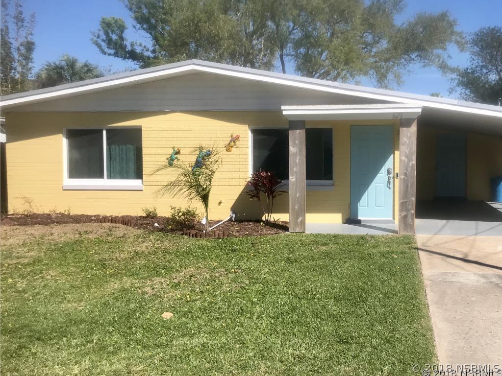 629 Goodwin Ave., New Smyrna Beach, FL 32169