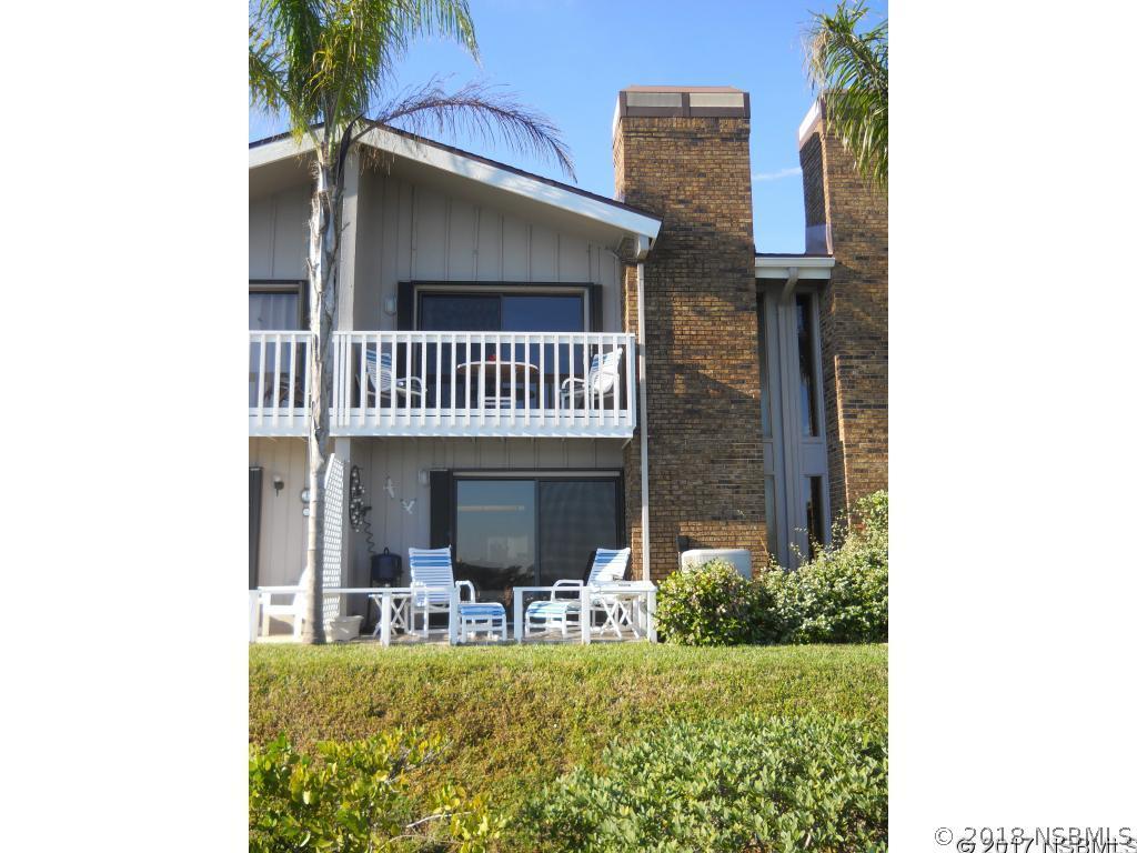 158 Breezeway Ct., New Smyrna Beach, FL 32169
