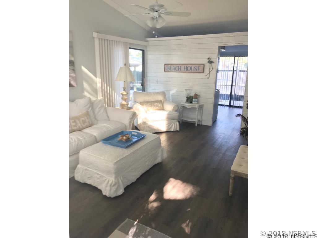 42 Jacaranda Cay Ct., New Smyrna Beach, FL 32169