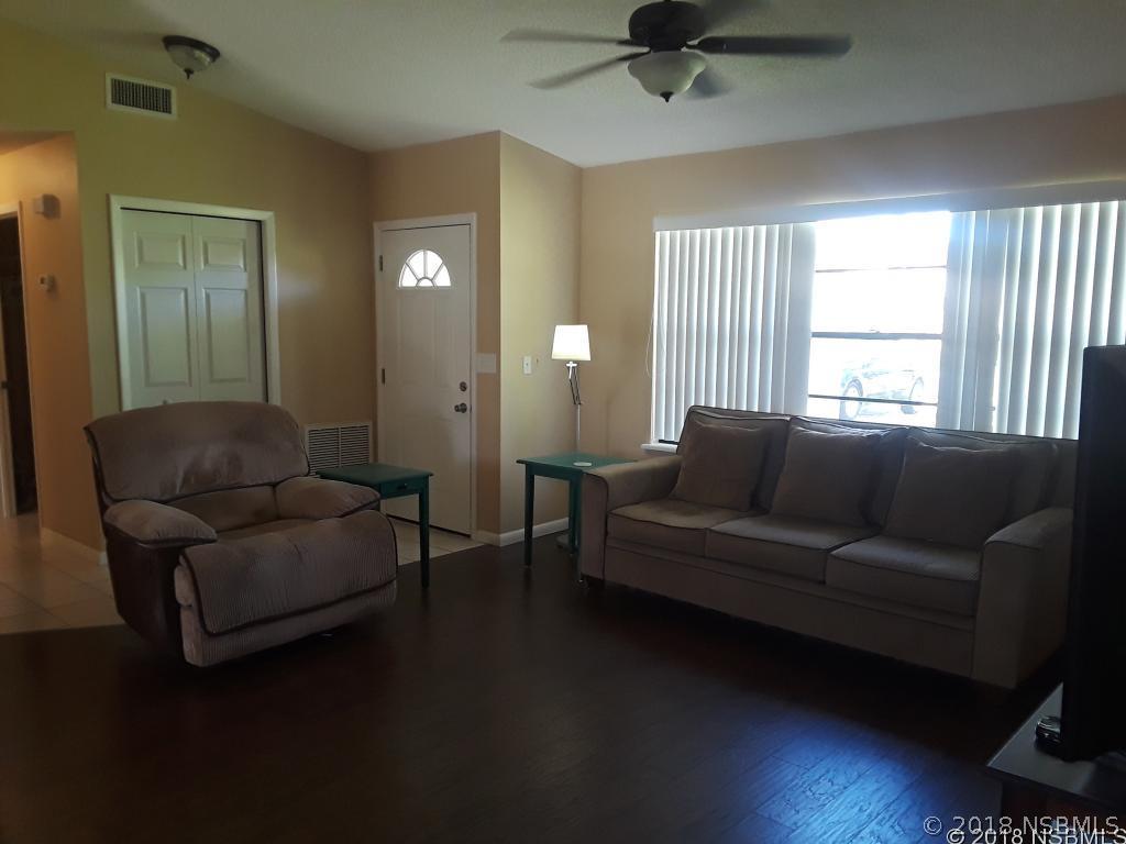 310 Wildwood Dr., Edgewater, FL 32132