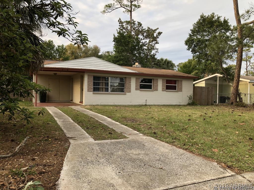 568 Brook Cir., South Daytona, FL 32119